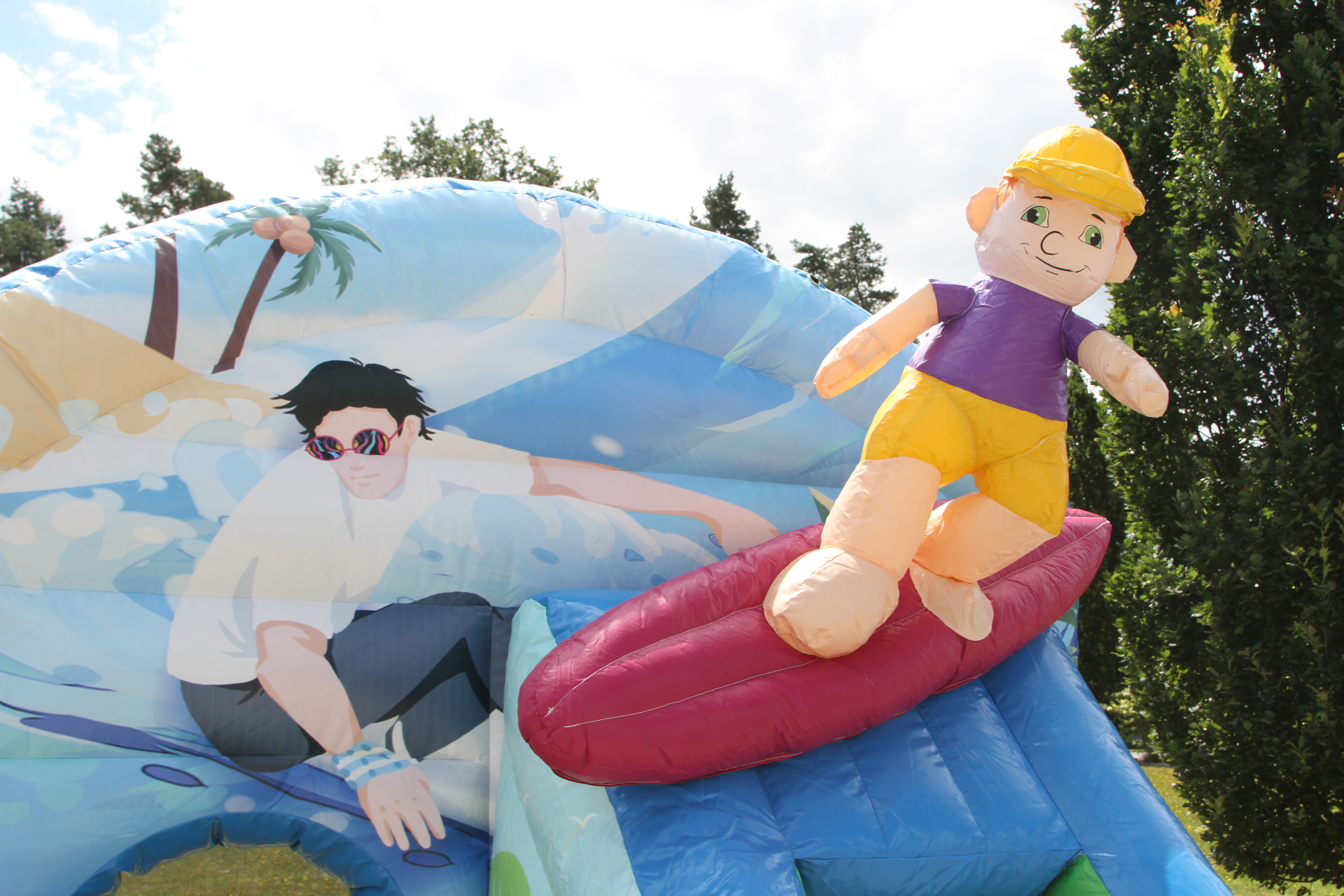 Springkussen surfer - 3,9x2,8 m 