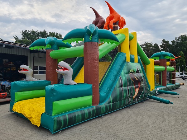 Stormbaan dino 3D met glijbaan 17,5x3,8 m