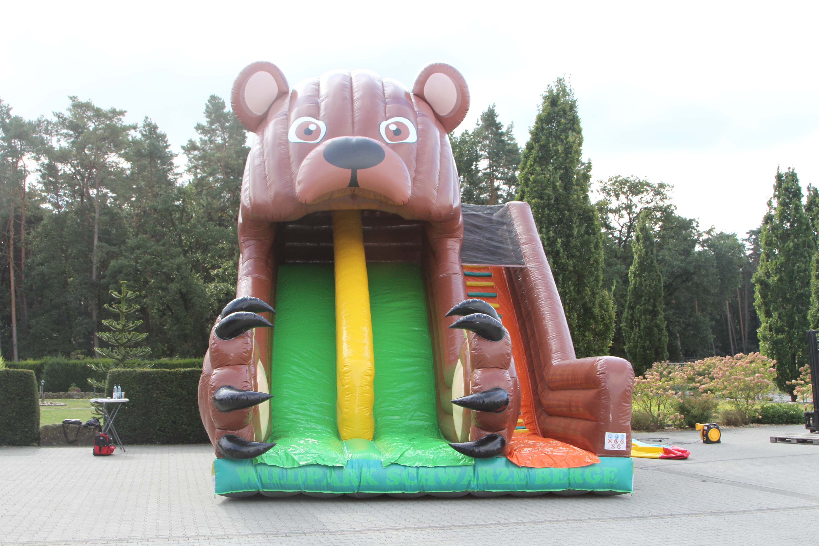 Glijbaan beer - 9x6 m