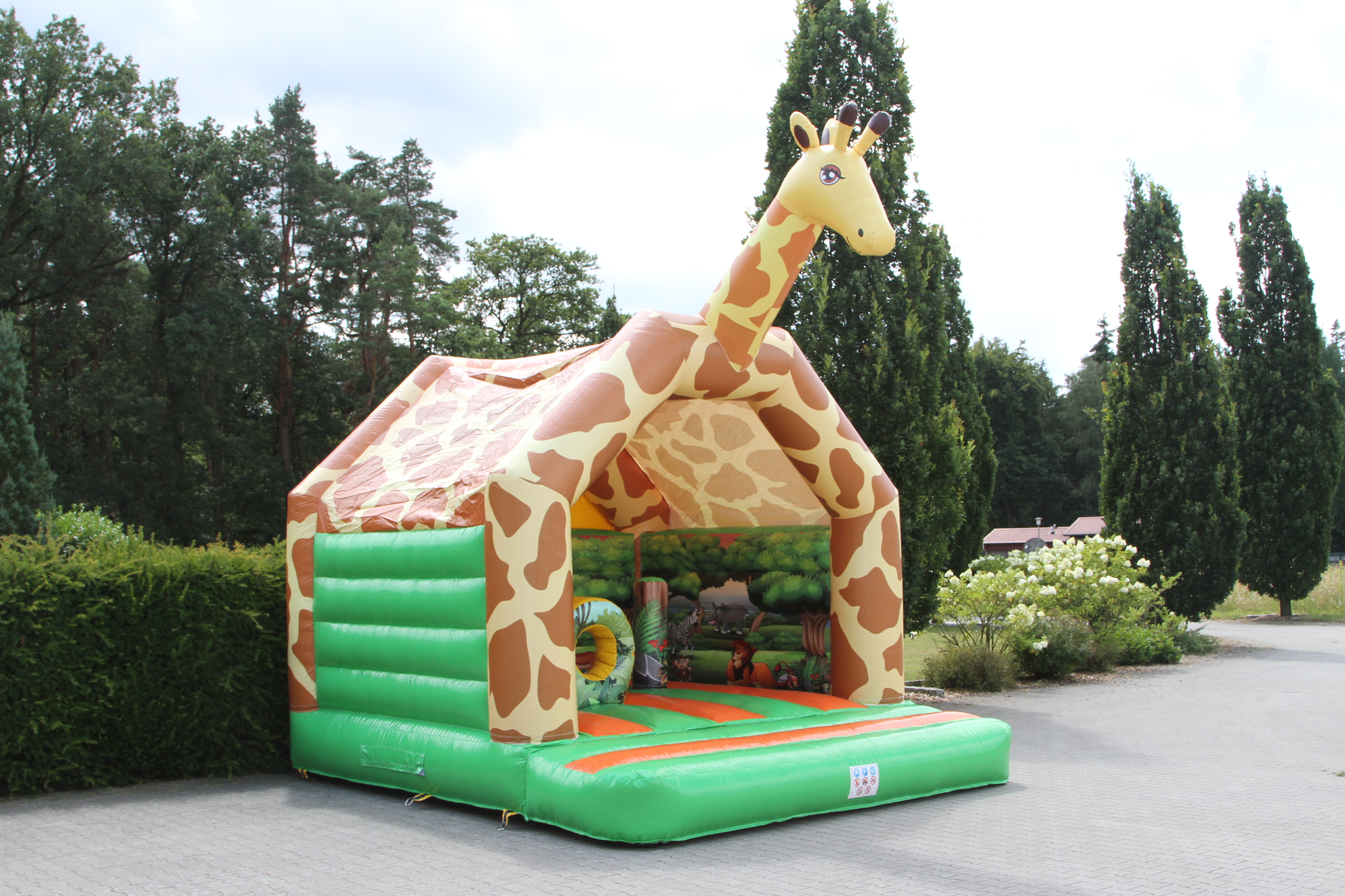 Springkussen 4,5x4 m - giraffe 